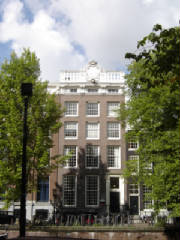 institute.jpg